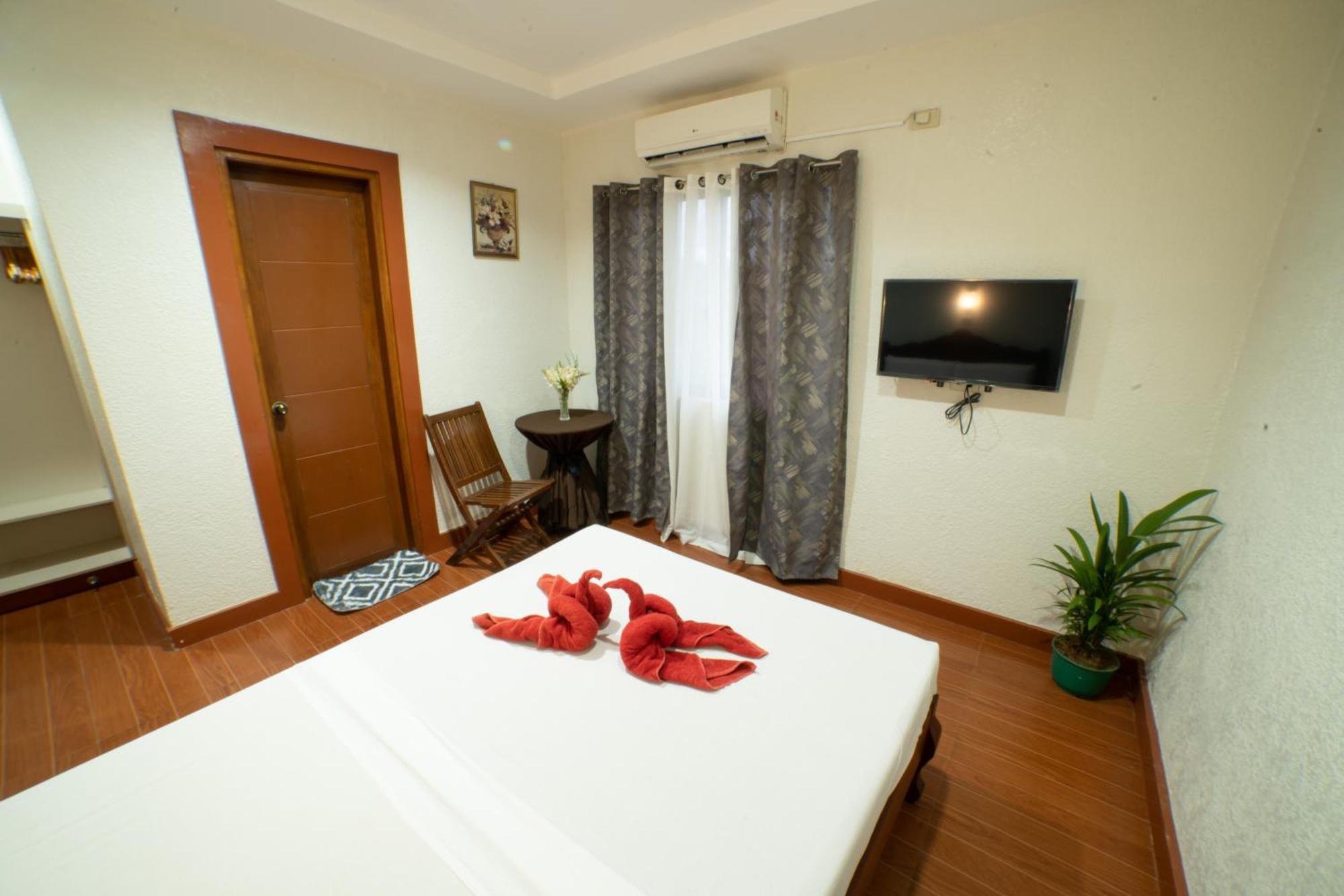 Casanas Suites Puerto Princesa Екстер'єр фото