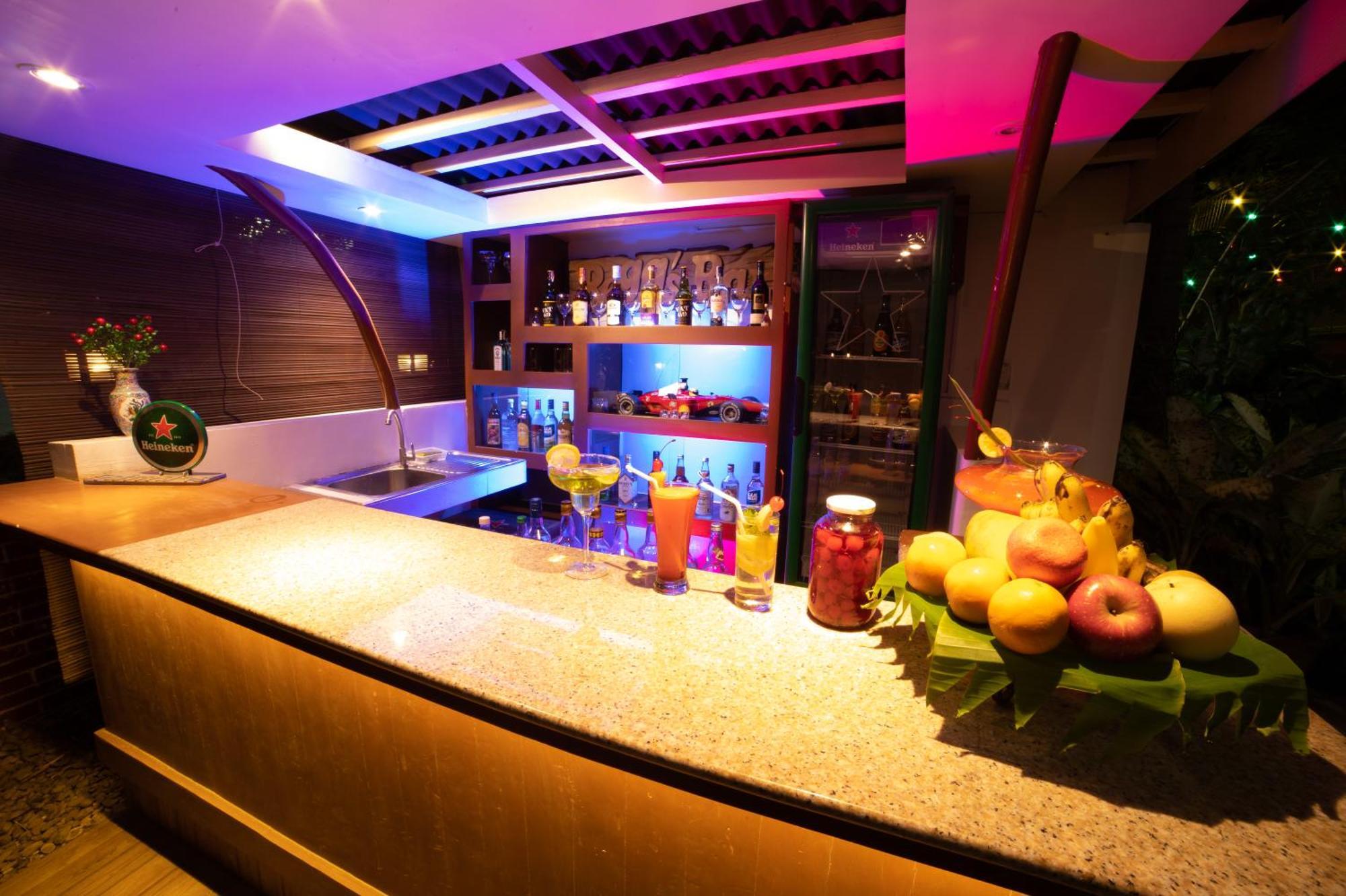 Casanas Suites Puerto Princesa Екстер'єр фото