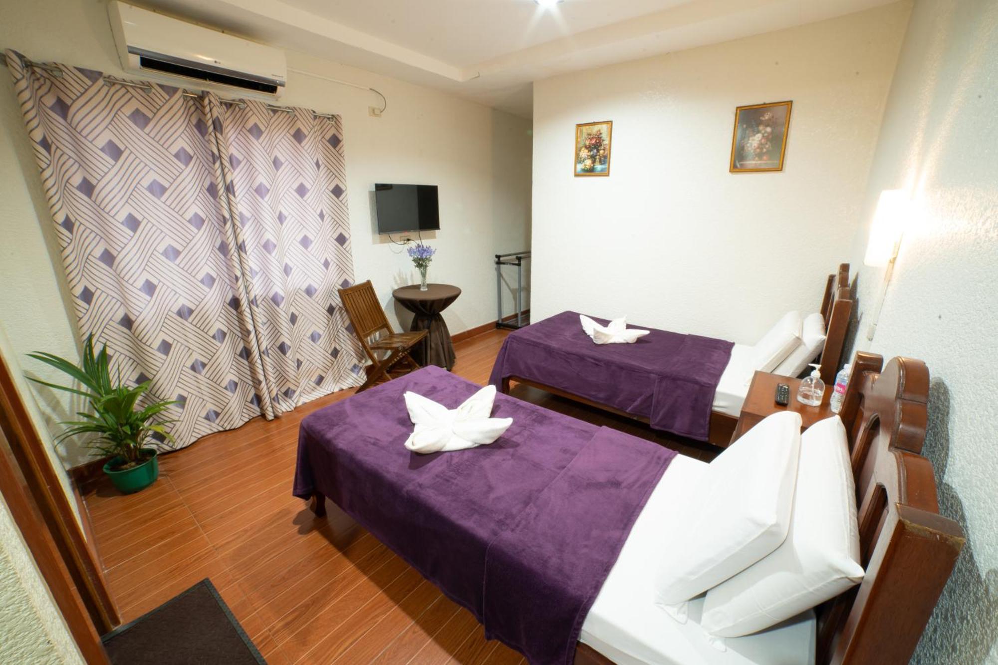 Casanas Suites Puerto Princesa Екстер'єр фото