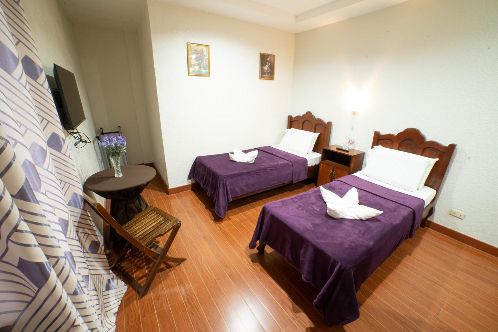 Casanas Suites Puerto Princesa Екстер'єр фото