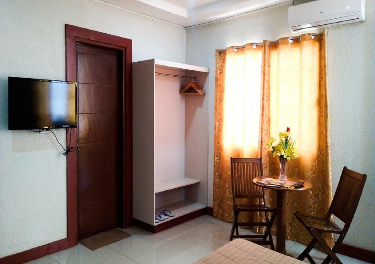 Casanas Suites Puerto Princesa Екстер'єр фото